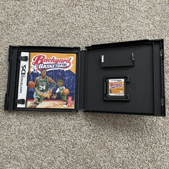 Nintendo DS Backyard Basketball w/Case - Picture 2 of 3